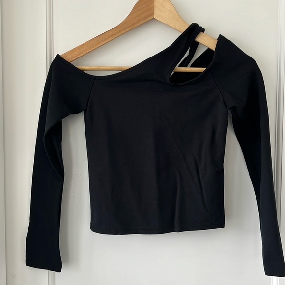 Abercrombie & Fitch Asymmetrical Cut Out Off The Shoulder Long Sleeve Top - Picture 2 of 5